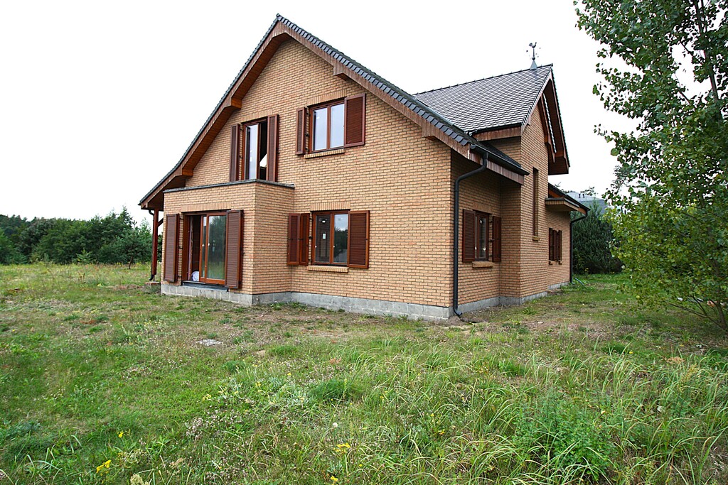 Dom W Lubczu Z Linią Brzegową Jeziora