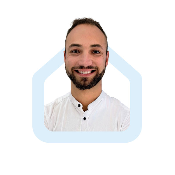 Agent nieruchomości Szymon Kaczmarek