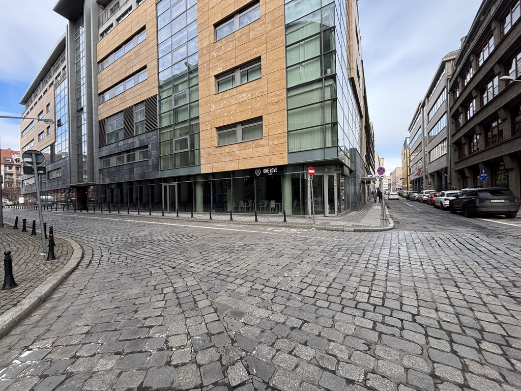 Przestronny Lokal 600m2 – Rynek Wrocław, Wynajem
