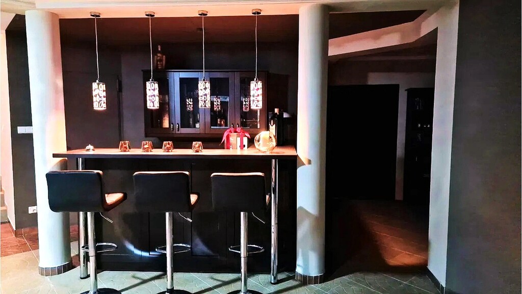 Luksusowy Dom Z Duszą – 503 M² Elegancji – Wilcze