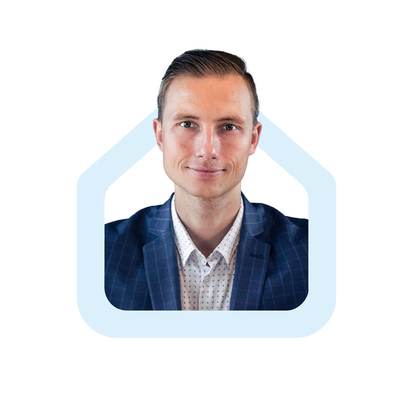 Agent nieruchomości Marcin Kumiszczo