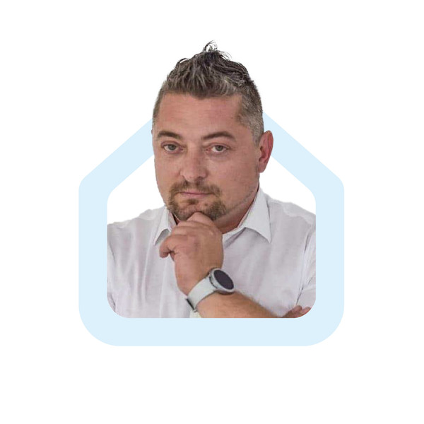 Agent nieruchomości Jakub Skomski