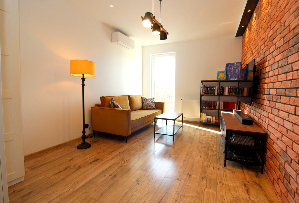3 Pokoje | Balkon 9,7 M² | Klimatyzacja | 2 Garaże