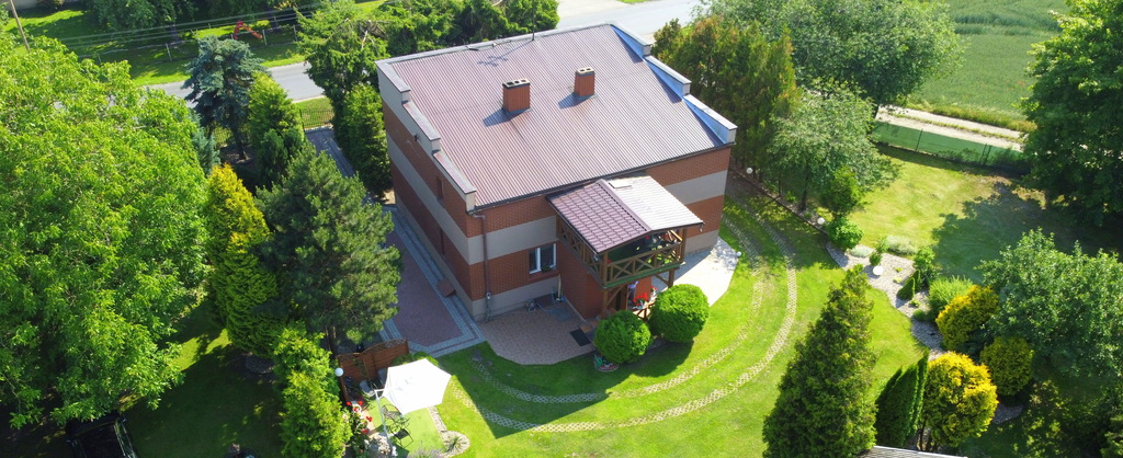łowinek | Dom 188 M² | 7 Pokoi | 2500 M² | Garaże