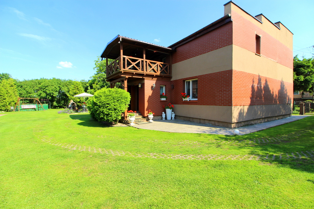 łowinek | Dom 188 M² | 7 Pokoi | 2500 M² | Garaże