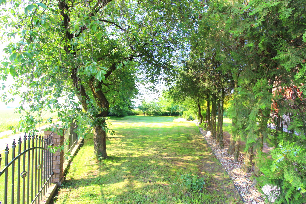 łowinek | Dom 188 M² | 7 Pokoi | 2500 M² | Garaże