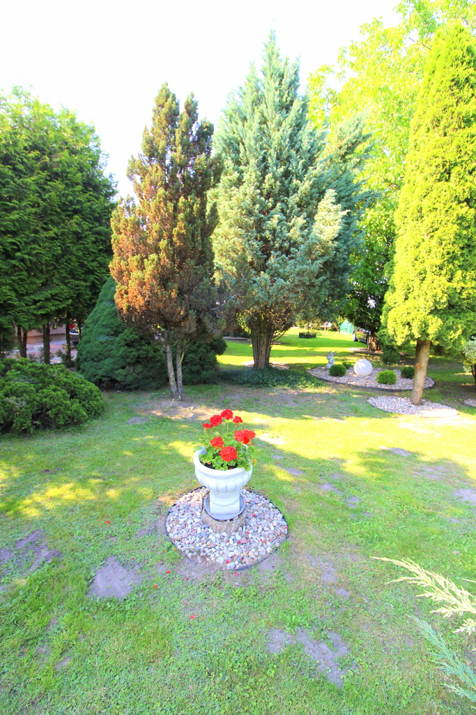 łowinek | Dom 188 M² | 7 Pokoi | 2500 M² | Garaże