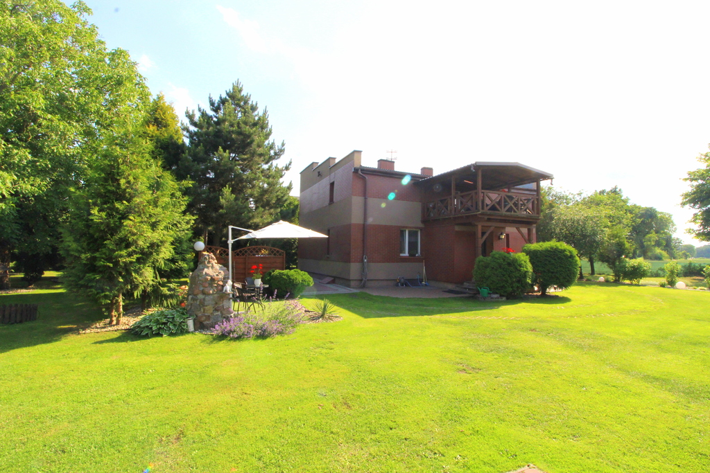łowinek | Dom 188 M² | 7 Pokoi | 2500 M² | Garaże