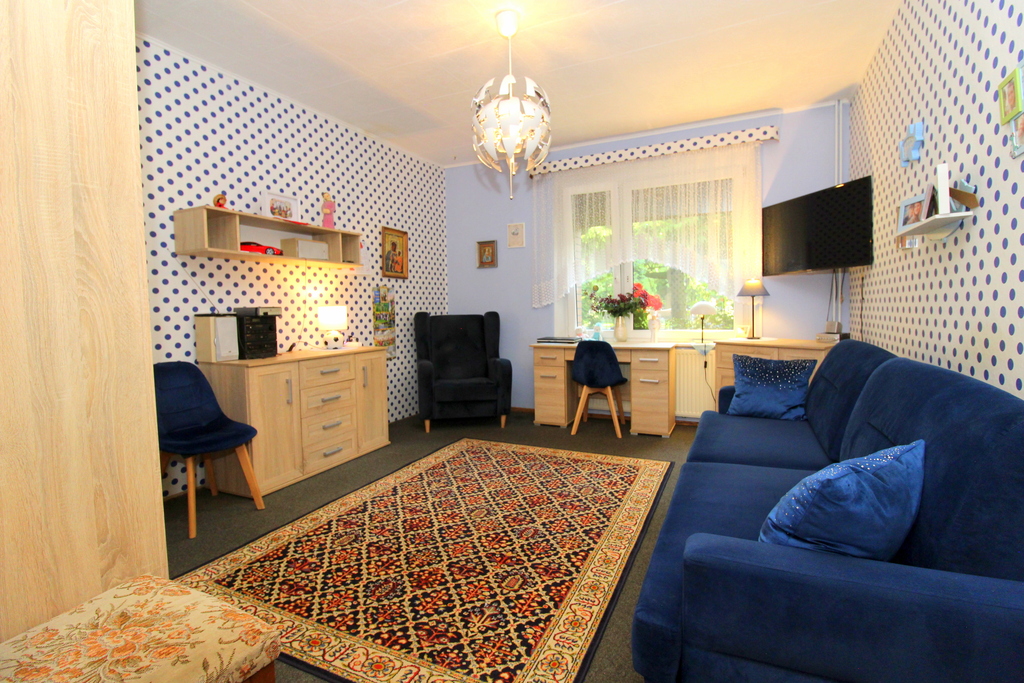 łowinek | Dom 188 M² | 7 Pokoi | 2500 M² | Garaże