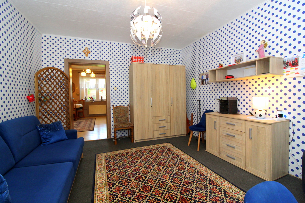 łowinek | Dom 188 M² | 7 Pokoi | 2500 M² | Garaże